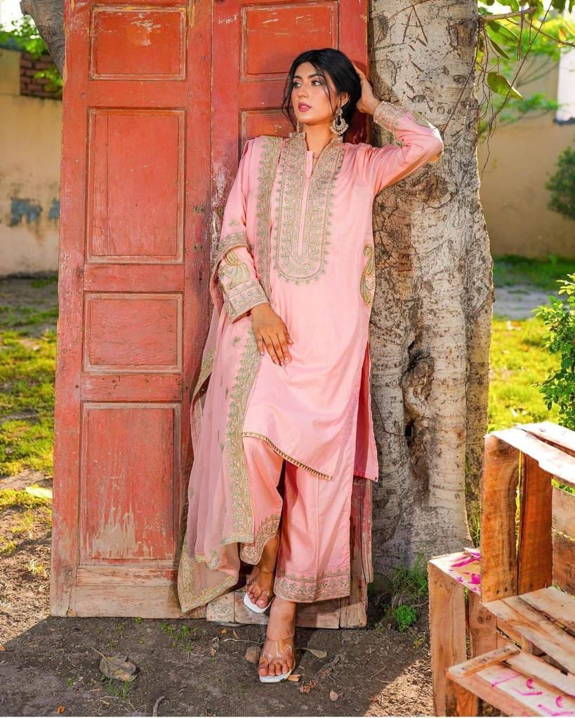 Zahra Embroidered Three Piece Suit